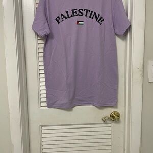 Palestine Graphic Tee - Lavender Short Sleeve Shirt